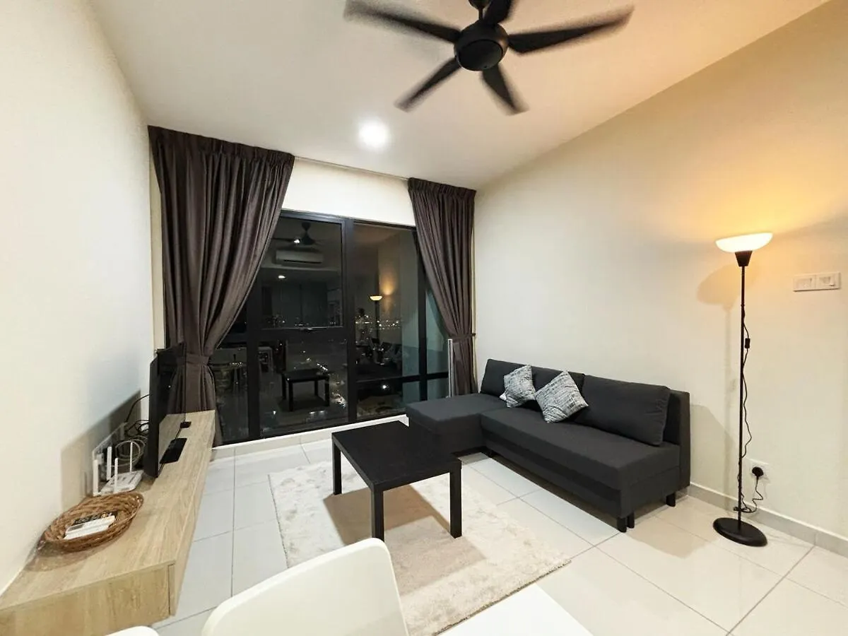 Mid Valley Mosaic Southkey Jb 2-6Pax Netflix Johor Bahru
