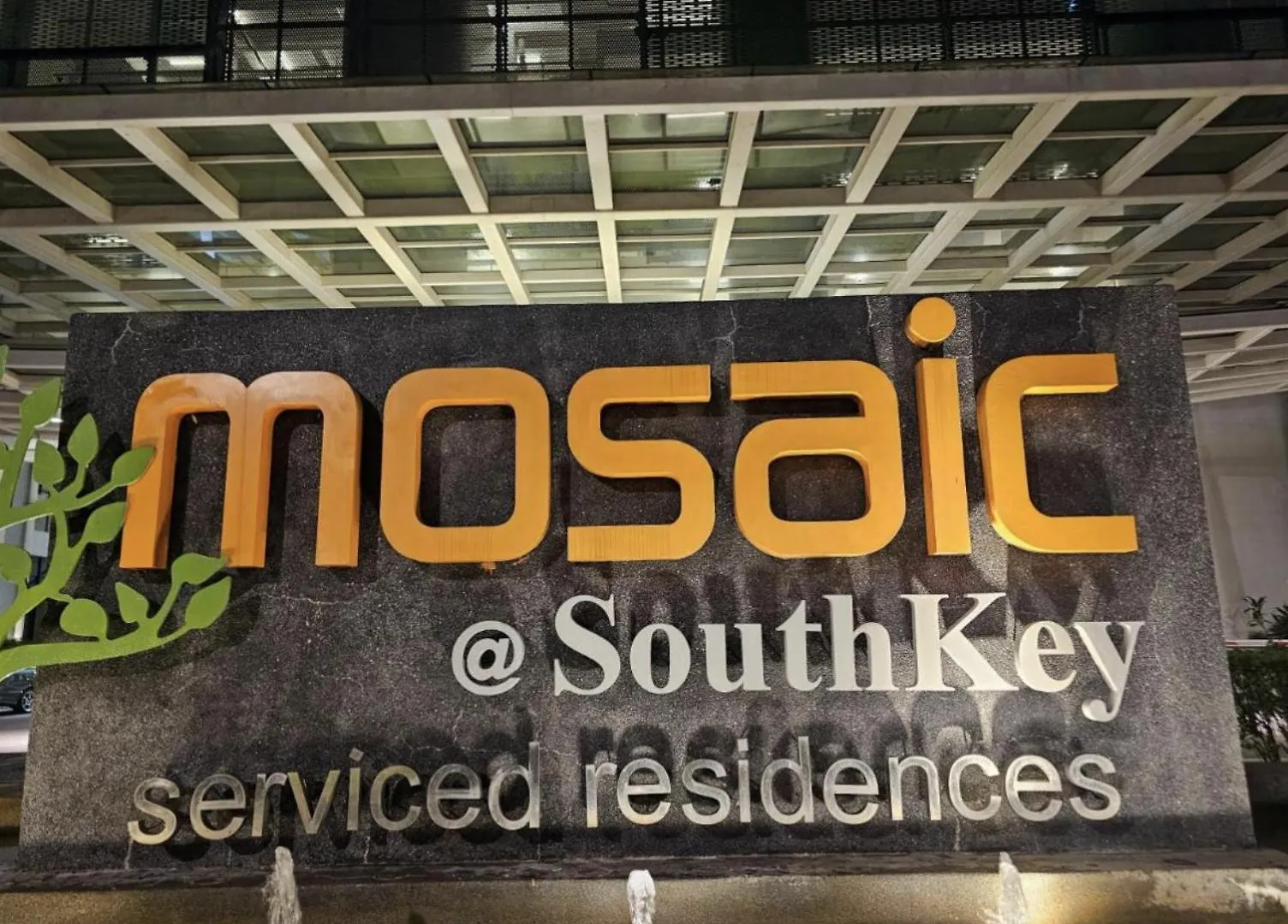 Mid Valley Mosaic Southkey Jb 2-6Pax Netflix Johor Bahru